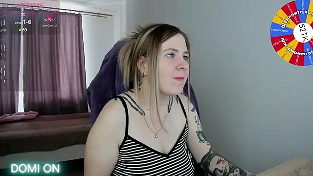 Olivia Munk online show from February 12, 2025, 9:42 am