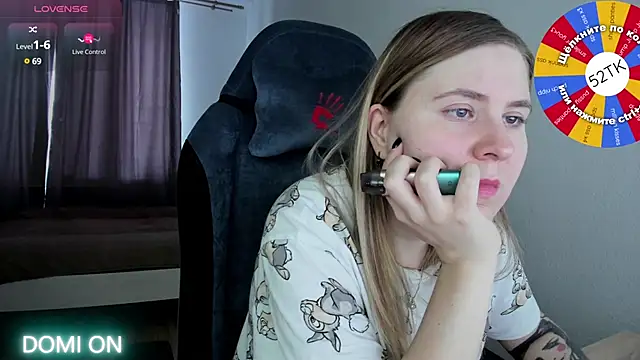 Olivia Munk online show from February 15, 2025, 6:55 am