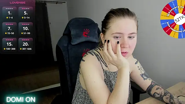 Olivia Munk online show from February 28, 2025, 3:26 am