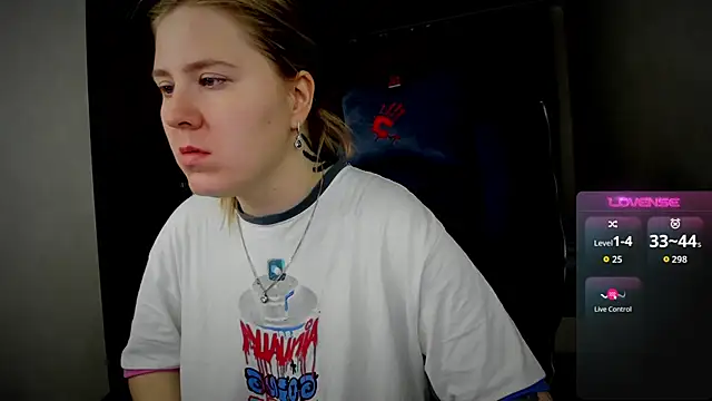 Olivia Munk online show from September 14, 2025, 4:33 am