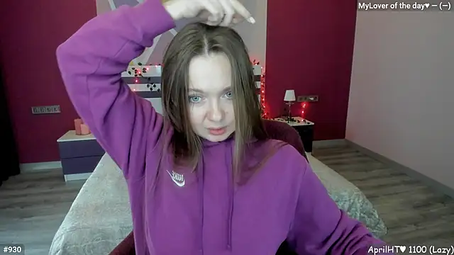 LizaGost online show from April 18, 2026, 11:47 am