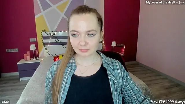 LizaGost online show from May 16, 2026, 11:42 am