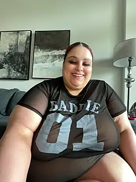 Snapshot of bbwredhead chatting on May 17, 2026, 6:26 pm bbwredhead online show from May 17, 2026, 6:26 pm
