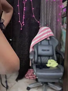 PARI Hun online show from February 2, 2025, 5:15 pm