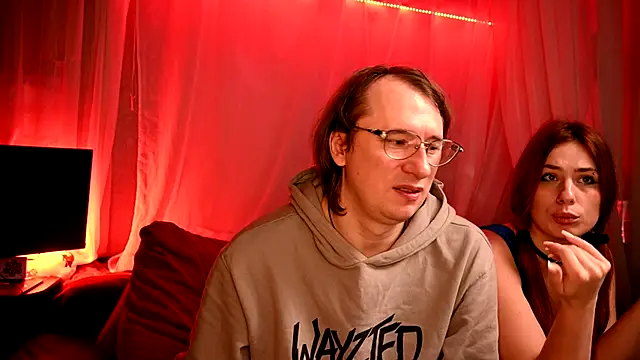 Claudia and elon  online show from October 20, 2025, 8:48 am