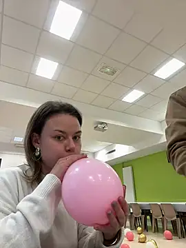 BabyNila online show from January 25, 2025, 4:03 pm