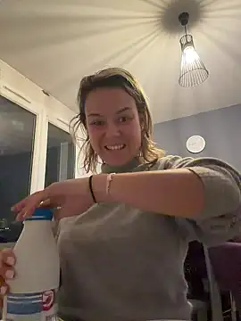 BabyNila online show from November 8, 2025, 6:07 pm