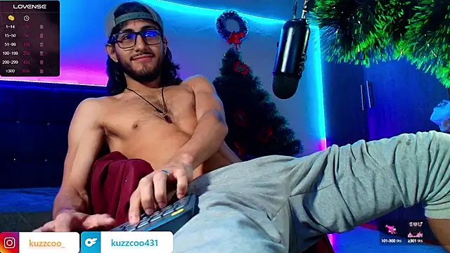 kuzzcoo online show from January 5, 2025, 2:38 am