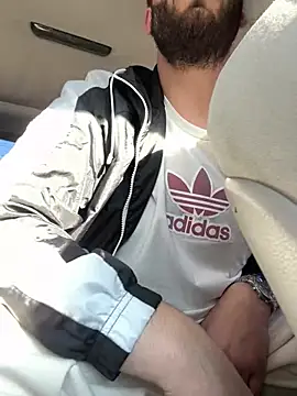 ElChapoGuzman95 online show from March 6, 2025, 2:29 pm