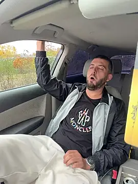 ElChapoGuzman95 online show from October 26, 2025, 6:19 am