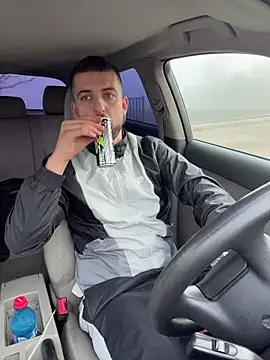 ElChapoGuzman95 online show from November 16, 2025, 7:36 am