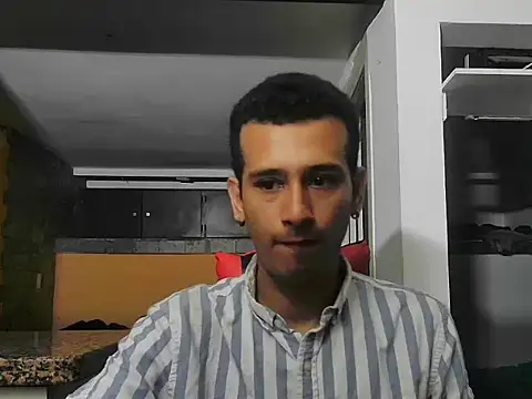 Snapshot of talktome4 chatting on July 8, 2026, 9:41 pm talktome4 online show from July 8, 2026, 9:41 pm