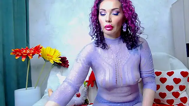 Snapshot of Darina_Monclie chatting on June 10, 2026, 4:12 am Darina Monclie online show from June 10, 2026, 4:12 am