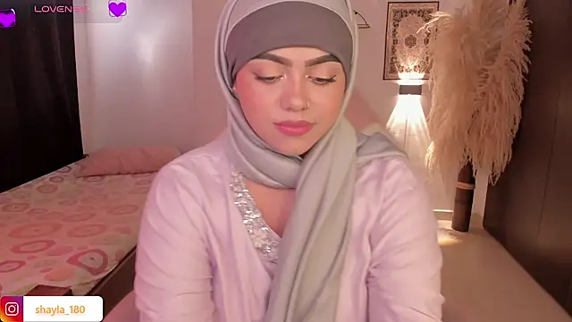 shayla 18 online show from October 17, 2025, 8:11 pm