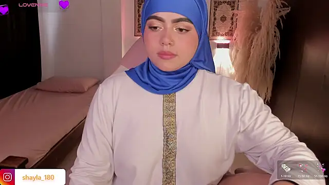 shayla 18 online show from February 11, 2026, 8:25 pm