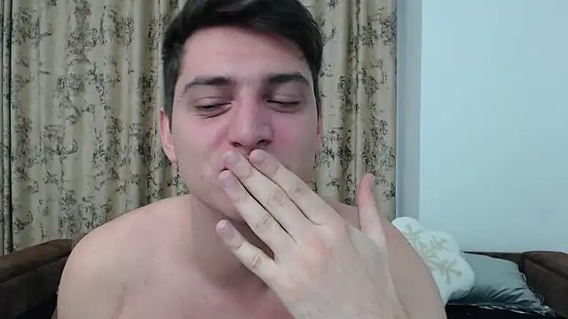 Snapshot of AndyFame chatting on December 14, 2024, 7:18 am AndyFame online show from December 14, 2024, 7:18 am