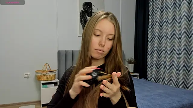 Peggy Beauty online show from December 9, 2024, 2:56 am