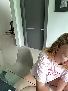 Nura n Sarah online show from March 12, 2025, 5:13 am