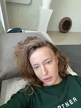 Nura n Sarah online show from April 16, 2026, 5:19 am