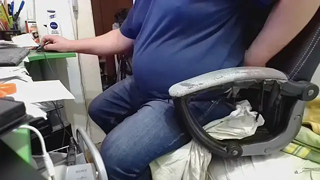 tipko123 online show from October 2, 2025, 1:51 pm