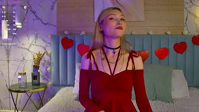 CarolReeves online show from February 13, 2025, 8:59 am