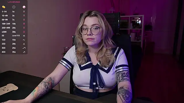 RemyCute online show from December 15, 2024, 8:15 pm