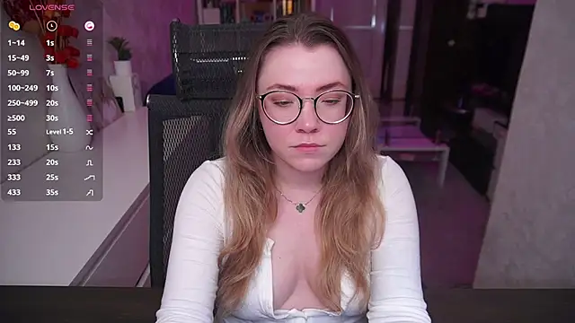 RemyCute online show from June 6, 2026, 2:22 pm