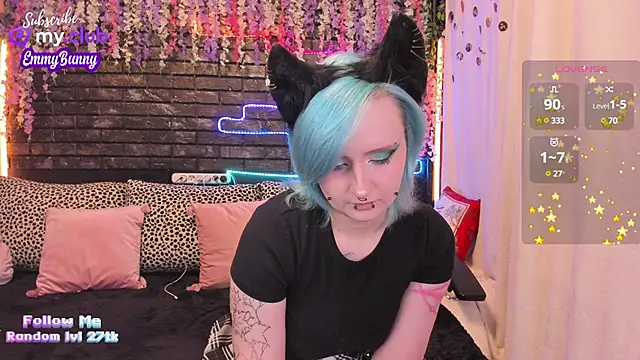 Snapshot of EmmyBunny chatting on January 13, 2025, 3:47 pm EmmyBunny online show from January 13, 2025, 3:47 pm