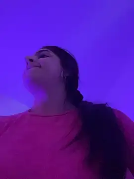 Alicia Ruiz online show from October 22, 2025, 8:08 pm