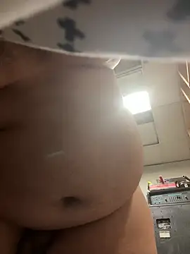 bigzae82 online show from May 26, 2026, 7:04 am