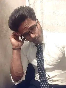 Snapshot of rounakhunk chatting on March 21, 2026, 8:01 pm rounakhunk online show from March 21, 2026, 8:01 pm