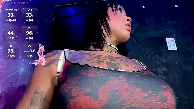 IsabellBigtitsxx online show from March 20, 2025, 8:51 pm