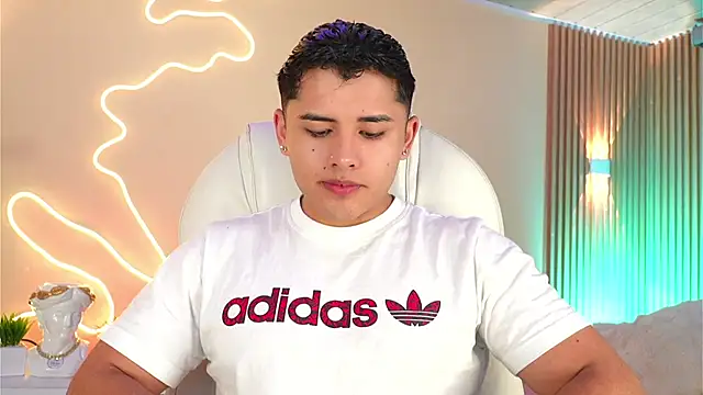 MatiasKorn online show from June 25, 2026, 6:18 am