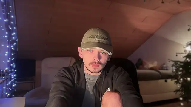 naked psy online show from January 13, 2025, 4:39 am