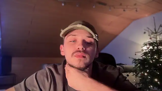 naked psy online show from January 15, 2025, 7:26 am