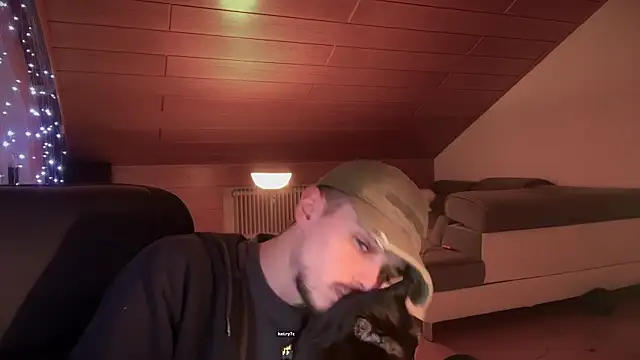 naked psy online show from February 16, 2025, 2:53 am