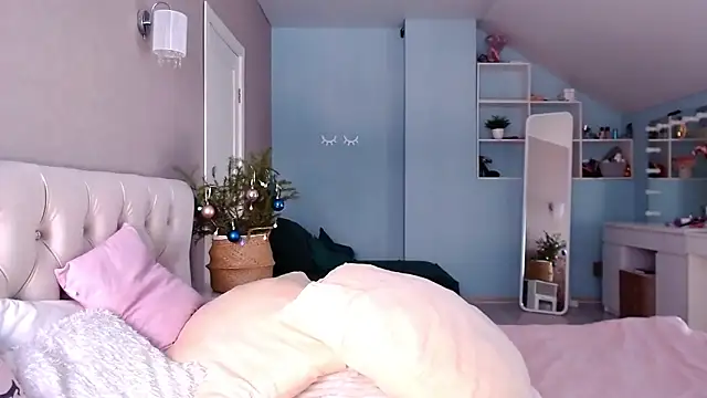 MissSiona online show from January 3, 2025, 8:54 am