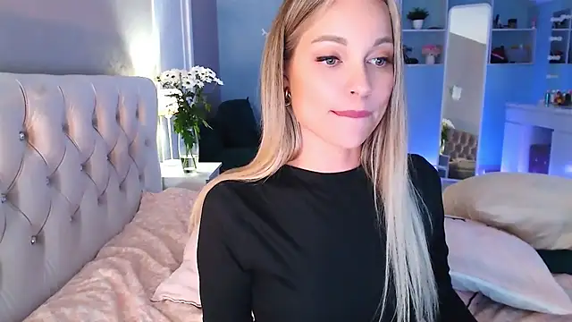 MissSiona online show from February 25, 2025, 8:58 am