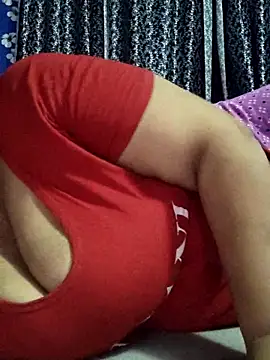 Snapshot of Seema_99 chatting on May 30, 2026, 8:22 am Seema 99 online show from May 30, 2026, 8:22 am