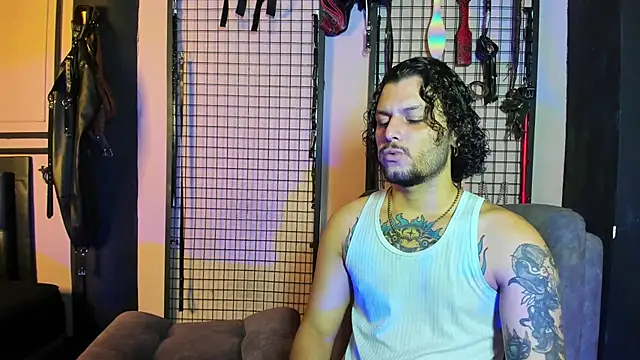 Twisted Fantasy online show from December 29, 2024, 3:57 pm