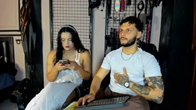 Snapshot of Twisted_Fantasy chatting on March 4, 2026, 4:07 am Twisted Fantasy online show from March 4, 2026, 4:07 am