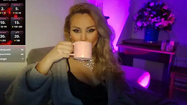 Radmila Queen  online show from December 4, 2024, 5:33 pm