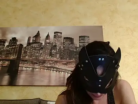 daniita online show from April 28, 2026, 8:36 pm