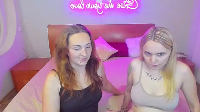 MagicEyess online show from November 1, 2025, 6:43 pm