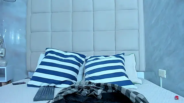 Hecatee 77 online show from March 2, 2026, 7:43 pm