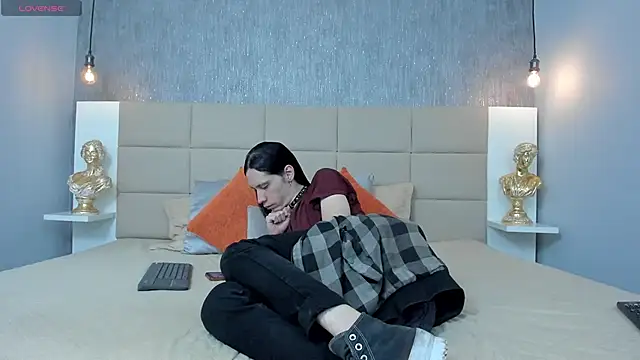 Hecatee 77 online show from April 21, 2026, 7:06 pm