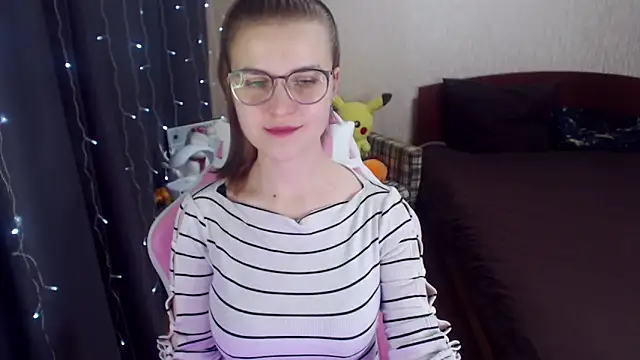 MissBrightShine online show from February 9, 2025, 3:56 pm