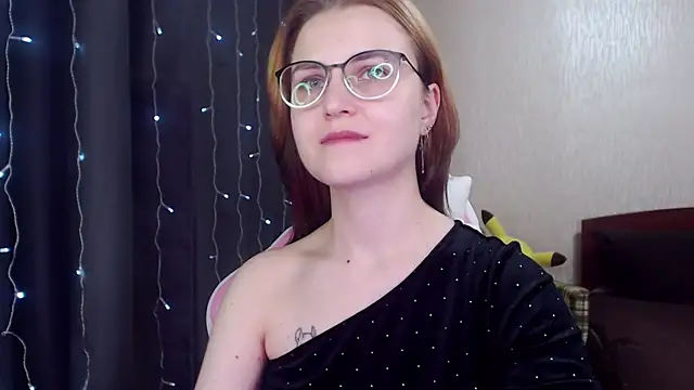 MissBrightShine online show from February 15, 2025, 4:12 pm