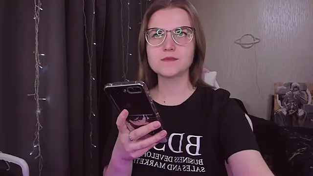 MissBrightShine online show from October 14, 2025, 10:16 am