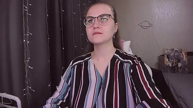 MissBrightShine online show from November 23, 2025, 10:37 am